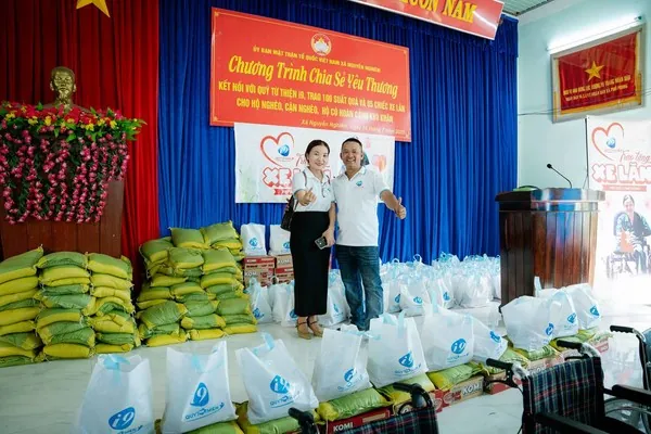 Biểu tượng chơi game có trách nhiệm và hỗ trợ cộng đồng