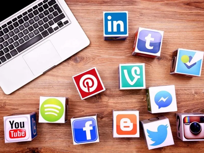 Hình ảnh minh họa các lợi ích của việc sử dụng tài nguyên typhu88, với các biểu tượng kiến thức và thành công